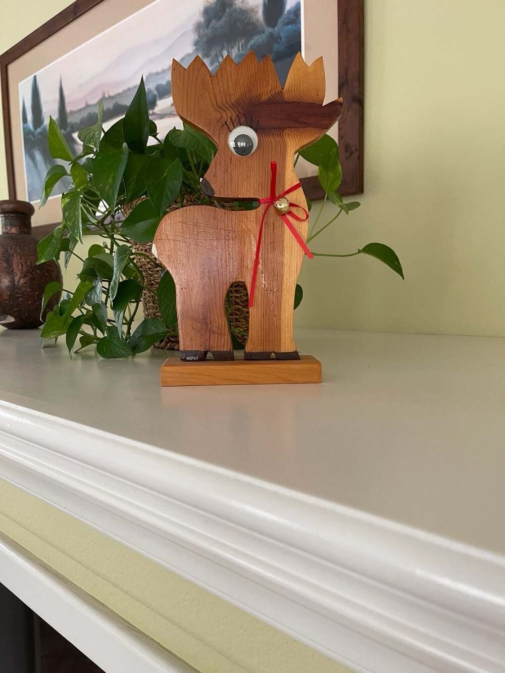 Vintage Handcrafted Wooden Reindeer Figurine - Rustic Christmas Holiday Decor